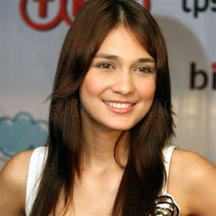 Ayu Rosmalina Height, Weight, Net Worth, Age, Birthday, Wikipedia, Who, Instagram, Biography