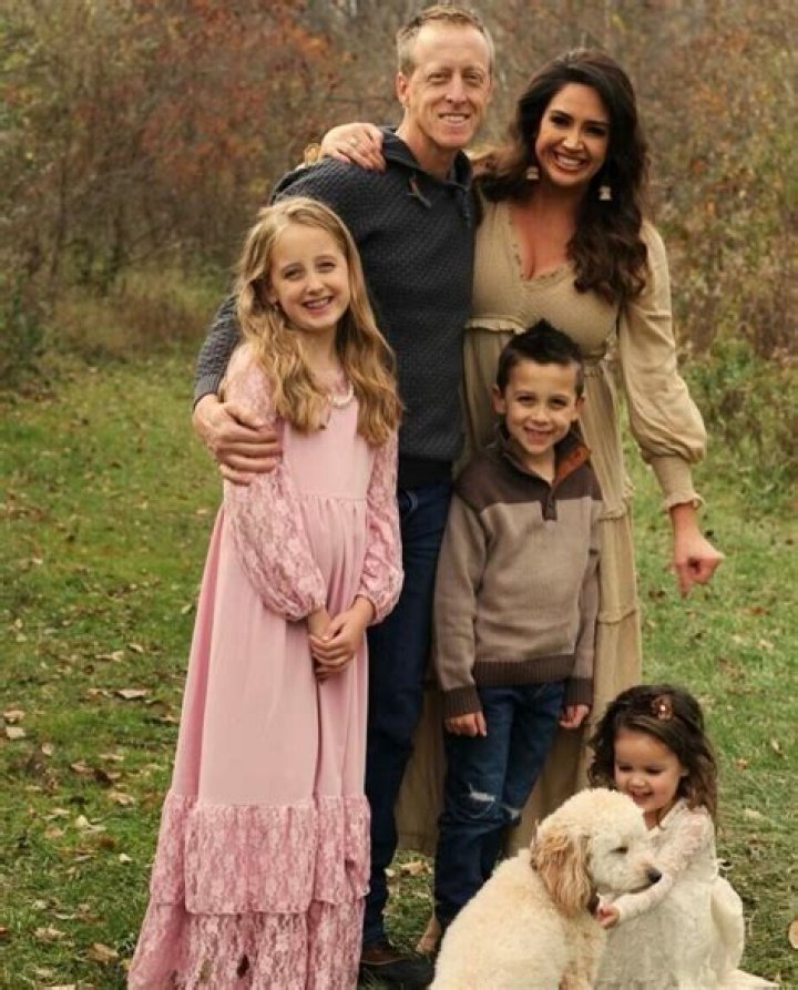 Is Kristi Capel Pregnant Again In 2022? Fox 8 Newscaster Husband And Family