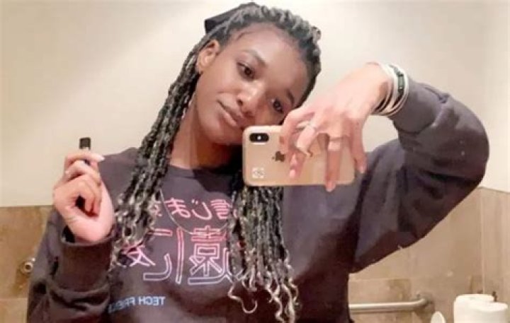 
Jellypeanut Height, Weight, Net Worth, Age, Birthday, Wikipedia, Who, Instagram, Biography 